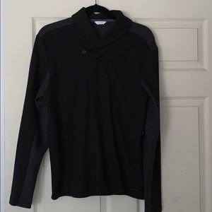 Men’s black and grey sweater